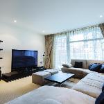 Veeve  - Luxury 2 Bedroom Apartment - Chelsea Bridge Wharf London 