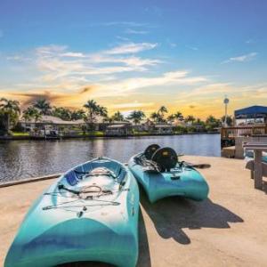 Gulf Access Heated Pool & Kayaks - Villa Magdalena - Cape Coral