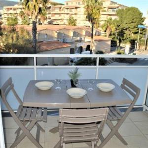 Studio rénové climatisé 3 couchages proche port et casino à Cavalaire-sur-Mer - FR-1-226B-98