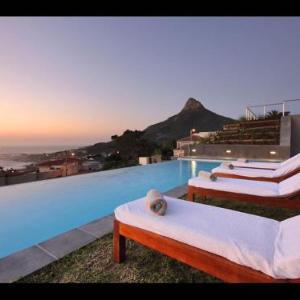 Camps Bay studio apartment - luxurious with stunning sea view