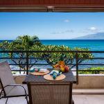 Kuleana 409 Oceanfront 1 bedroom 1 bath condo condo