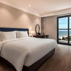 Luxury Apartment in Beach Front Building - Ocean view