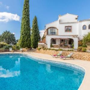 Villa Sol y Luna