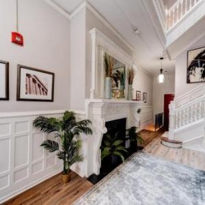 Rittenhouse Retreat with Garden Patio Historic Building