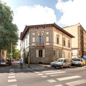 Bonnie - Clyde - Marvin Apartments by Mamo Florence