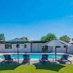Luxurious 4 Bedroom with Resort-Like Pool Area & Many Outdoor Activities! home