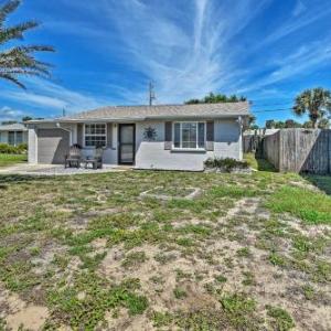 Coastal Bungalow 2 Blocks to Ormond Beach!