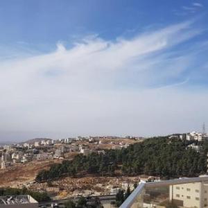 Penthouse overlooking Jordan valley