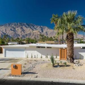 Mid - Century Retreat