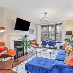 Central Lanes Pad By My Getaways Free parking for one car