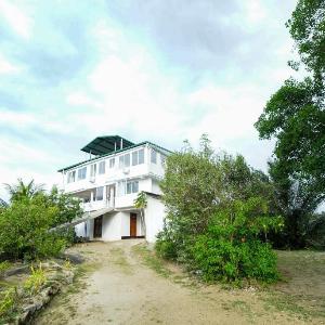 Grand View Tourist Guest by Senarath Hotel