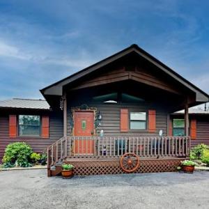 Majestic LeConte - Dual Suites & Mountain Views home