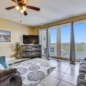 Laketown Wharf 412 condo