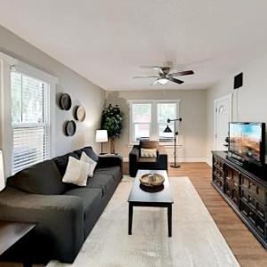 Exceptional Vacation Home in Tampa Duplex