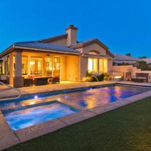 Desert Princess - Prime View - Pool & Hot Tub home