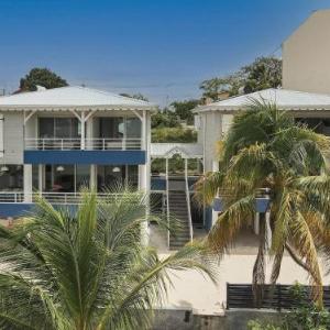 Villa Maé
