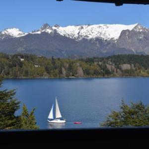 MAHALO BARILOCHE Cabaña sobre el Nahuel Huapi con Muelle Privado