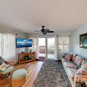 Kihei Bay Vista Getaway - Lanai with Ocean Views condo