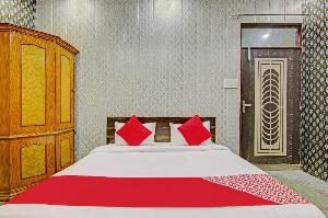OYO Flagship 77783 Hotel Cozy Cottage, Meerut