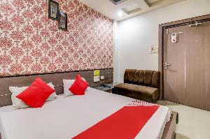 OYO 78174 Neelkanth Hotel, Bhopal