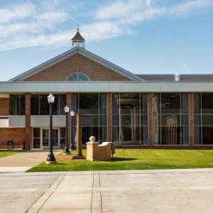 Hillsdale College Dow Hotel and Conference Center