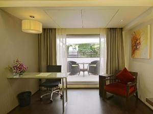Hotel Grande 51, Panvel