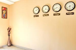 Capital O 77924 HOTEL CONVIVIAL QUEEN, Raipur
