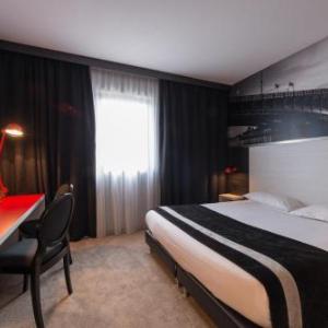 Hotels near Groupama Stadium - Hôtel des Lumières