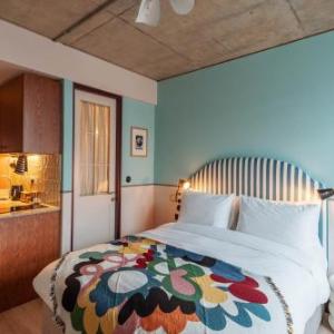 room2 Chiswick Hometel