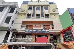 Capital O 84530 Hotel Harsha Inn, Kondapur