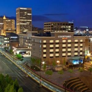 Hotels near Emerald Queen Casino - Courtyard by Marriott Tacoma Downtown