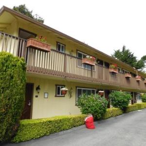 Hotels near Sunset Center - Deer Haven Inn