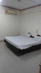 OYO 83024 Shivrudra Executive, Nanded
