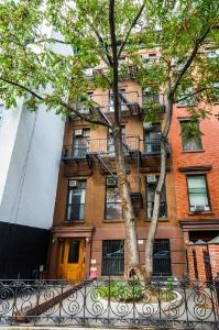 Lamartine Chelsea hotel near Jacob K. Javits Convention Center