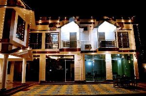 Hotel Aayes And Resort, Bolpur
