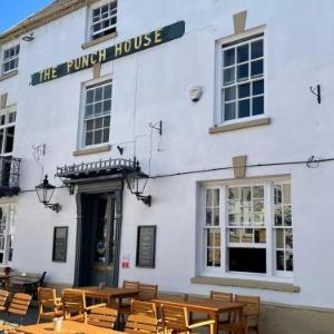 Hotels near Monmouth Savoy Theatre - Punch House Monmouth