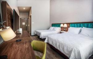 Hampton Inn Riverside March Air Force Base, Ca, Riverside