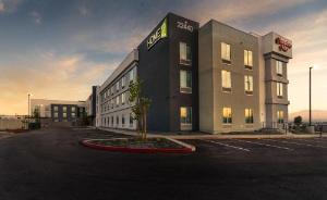 Home2 Suites By Hilton Riverside March Air Force Base, Ca, Riverside