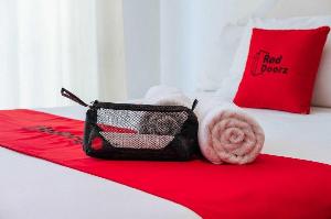 RedDoorz Plus @ Vantas Hotel Parbaba, Samosir Island