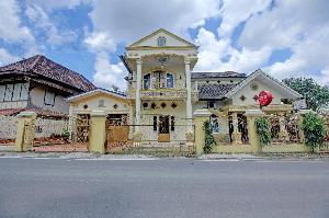 OYO 90307 Fj Alfaeyza Kost, Muara Enim
