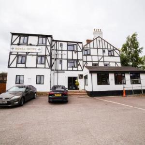 OYO The Royal Hotel