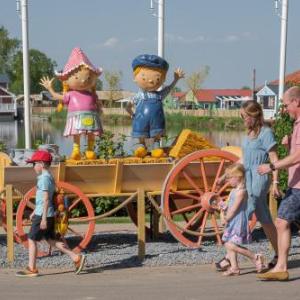 Hotels near De Doelen - Familie Resort Molenwaard
