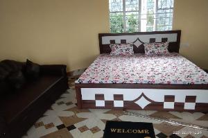 OYO HOME 83064 Sri Radhabon Resort, Chalsa