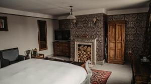 Elephant Hotel, Newbury
