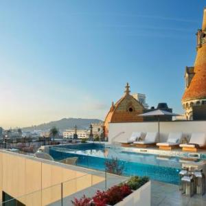 Hotels near Razzmatazz Barcelona - ME Barcelona