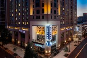 Courtyard by Marriott Atlanta Midtown hotel near Georgia World Congress Center
