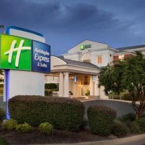 Holiday Inn Express Hotel & Suites Auburn - University Area