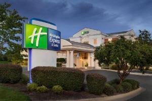 Holiday Inn Express Hotel & Suites Auburn - University Area, Auburn