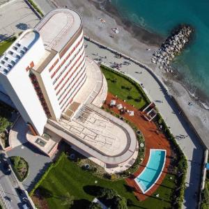 Teatro Arena Conchiglia Hotels - Grand Hotel Torre Fara