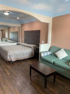Sterling Inn and Suites at Reliant and Medical Center Houston hotel near NRG Center